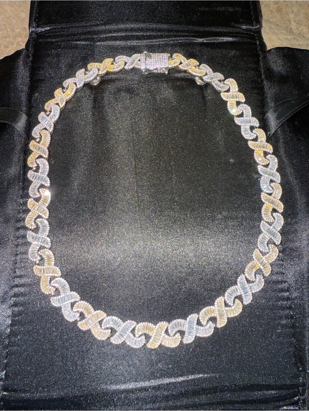 Baguette two-toned necklace